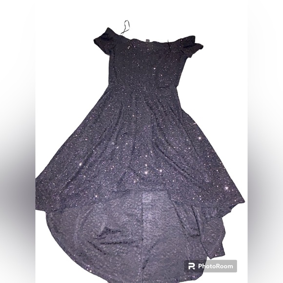 Worn for my freshman homecoming dance, super comfy and sparkley - Picture 2 of 2